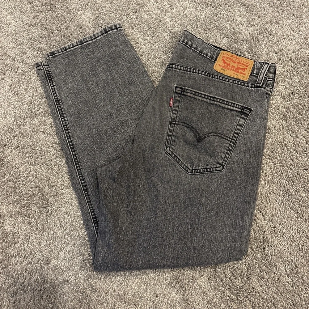 Levis 541 Jeans Mens 34x32 Black Denim Athletic Taper Fit Charcoal Wash Red Tab